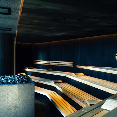 Hotel Me And Flims, By Hyatt 4*