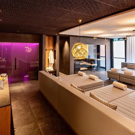 Otel Me And Flims, By Hyatt 4*