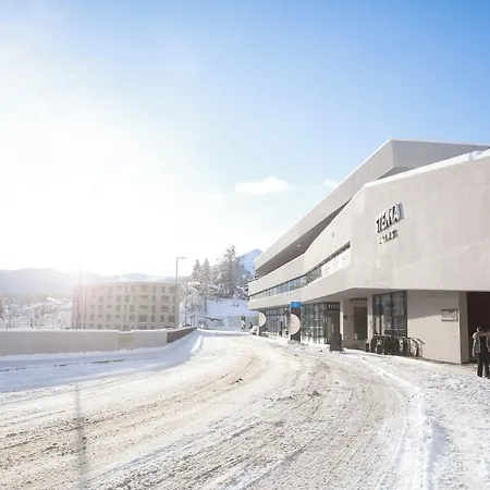 Me And Flims, By Hyatt Отель Флимс