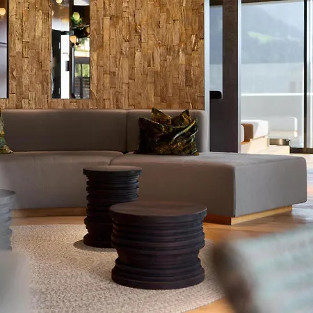 Me And Flims, By Hyatt Φιλμς