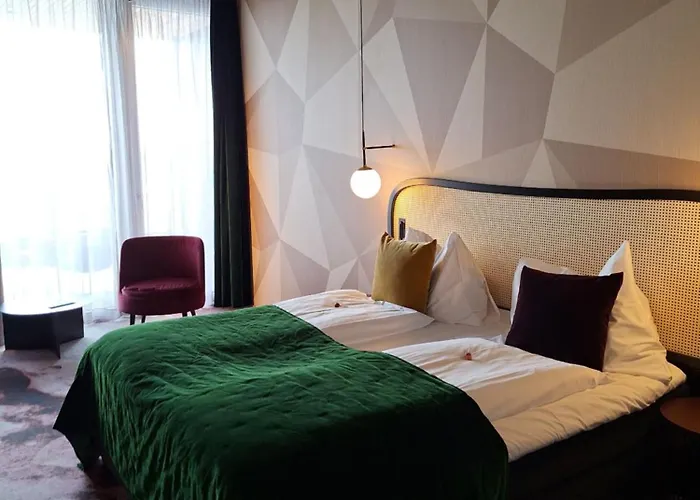 Me And Flims, By Hyatt Отель Флимс