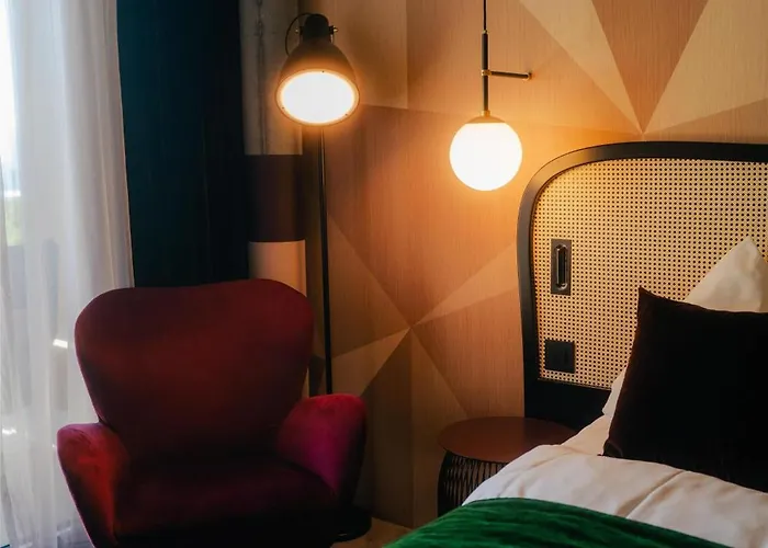 Me And Flims, By Hyatt Отель Флимс