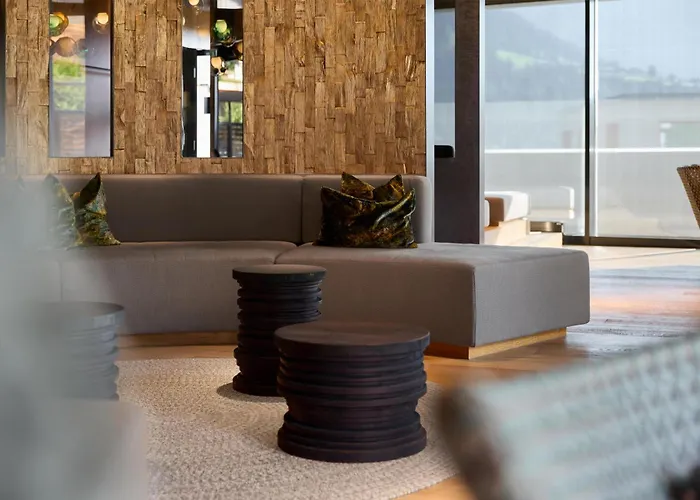 Me And Flims, By Hyatt Φιλμς