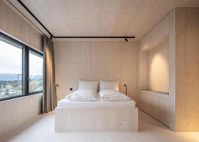 Me And Flims, By Hyatt Φιλμς