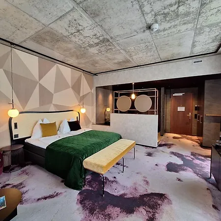 Hotel Me And Flims, By Hyatt