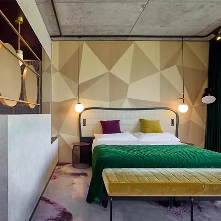 Hotel Me And Flims, By Hyatt 4*