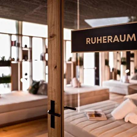 Hotel Me And Flims, By Hyatt Flims