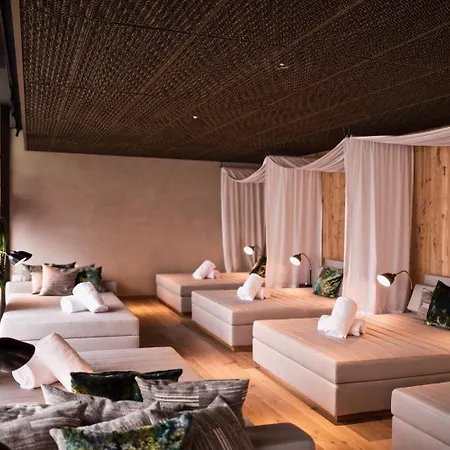 Hotel Me And Flims, By Hyatt Flims